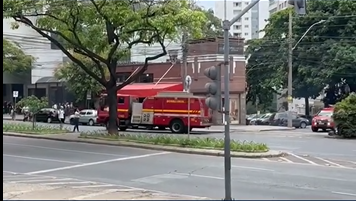 Incêndio atinge bar/restaurante na região Centro-Sul de BH